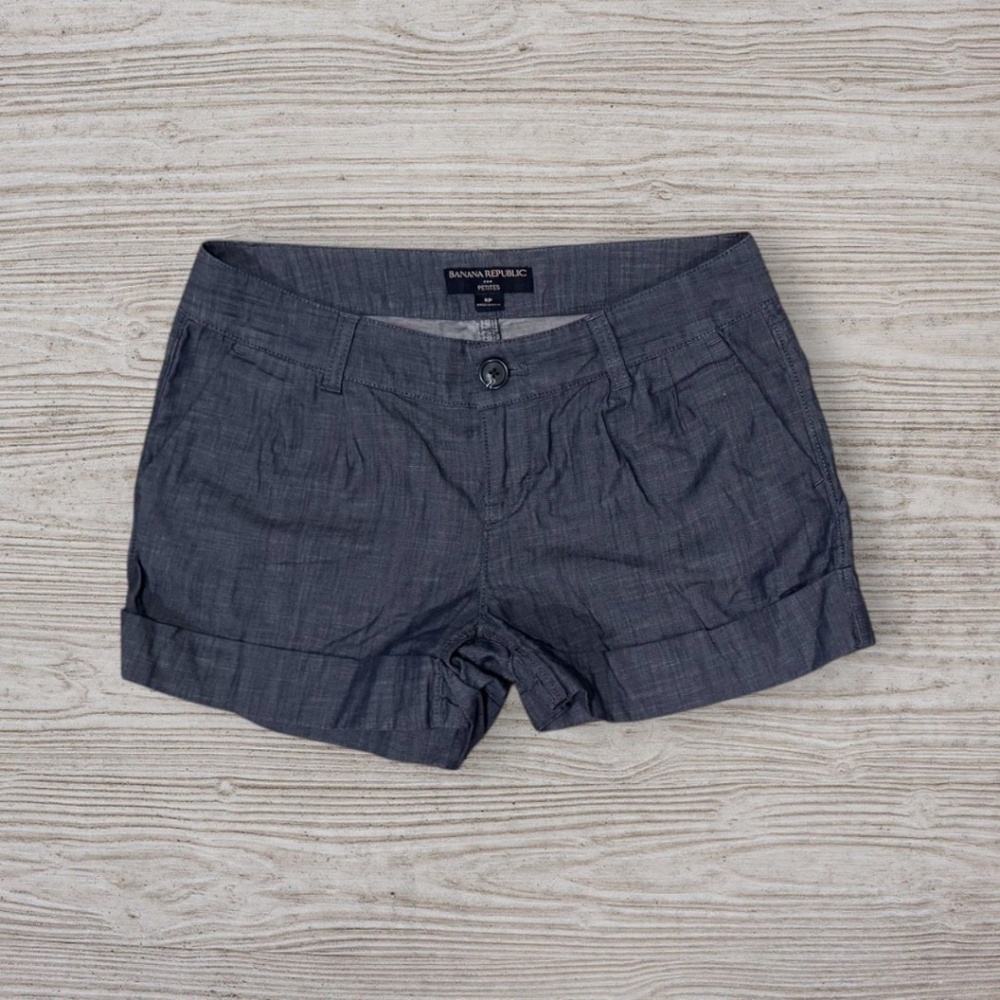 Banana Republic Women's Shorts - Dark Chambray Cotton Shorts Size 6P